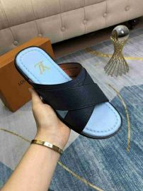 Picture of LV Slippers _SKU555983137321145